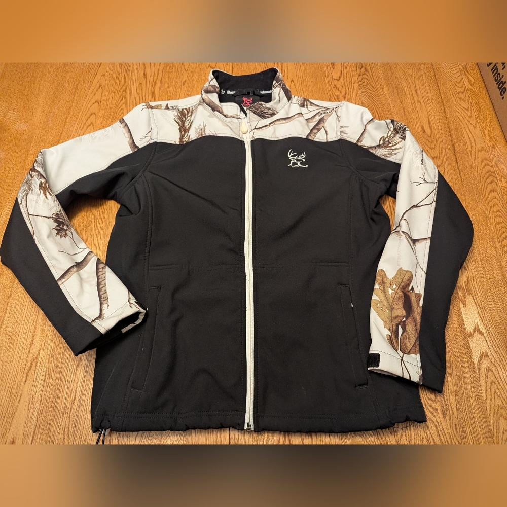 Bushmaster Womens Black And  Winter Camouflage Real Tree Full Zip Jacket Medium